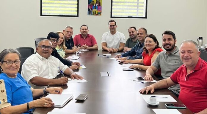 Vice-governador se reúne com vereadores de CG para discutir demandas locais e avanços na construção do novo Hospital de Clínicas
