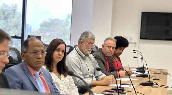 CMCG participa de reunião no MP sobre a situação da hemodiálise no Hospital Antônio Targino
