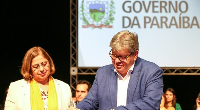 João Azevêdo e ministra Cida Gonçalves assinam acordo de cooperação técnica e Patos ganha a primeira Casa da Mulher Brasileira do Sertão