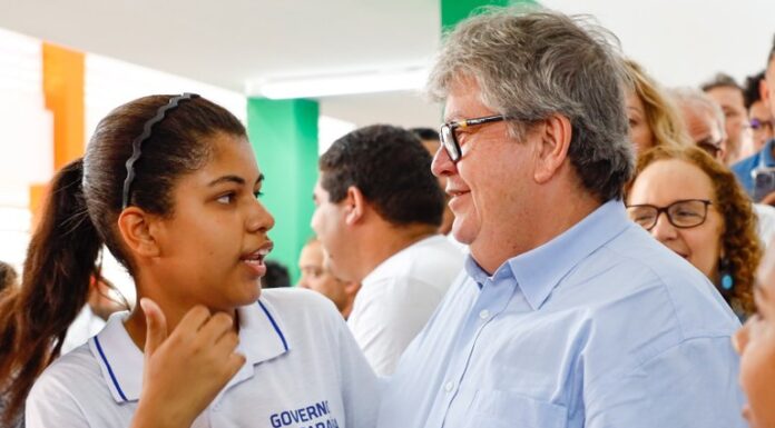 João Azevêdo entrega escola da Funad e destaca compromisso do governo com políticas de inclusão