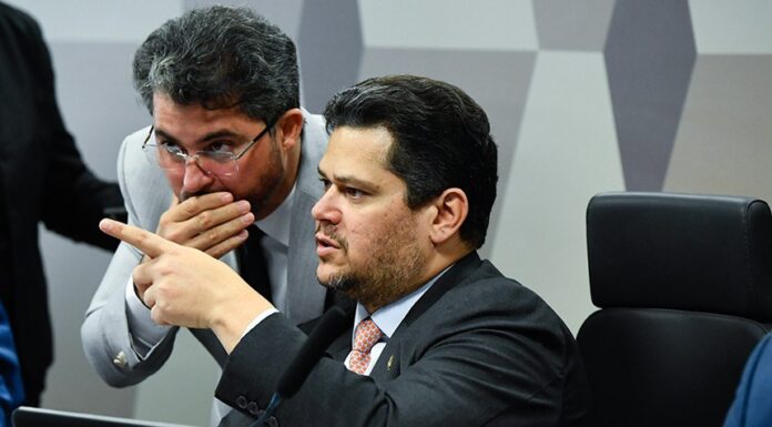 Davi critica governo Lula por aumentar impostos sem falar com o Congresso