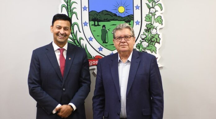 João Azevêdo apresenta potencialidades e oportunidades de investimento na PB a ministro da Embaixada do Canadá