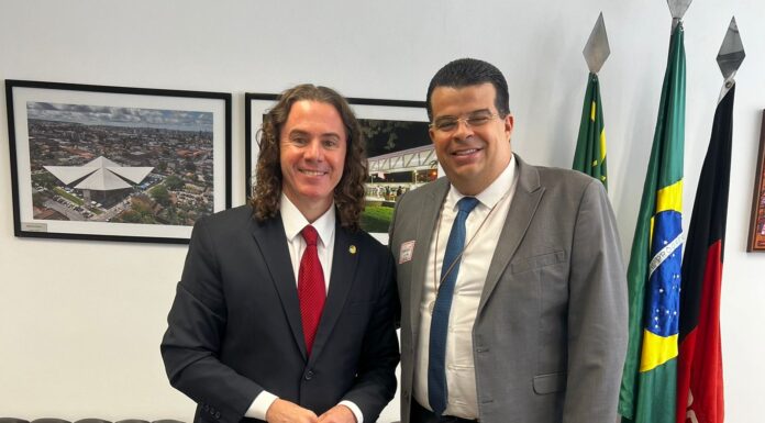 Veneziano garante apoio ao Crescer 2026 – Encontro Nacional da Família Católica, realizado em Campina Grande