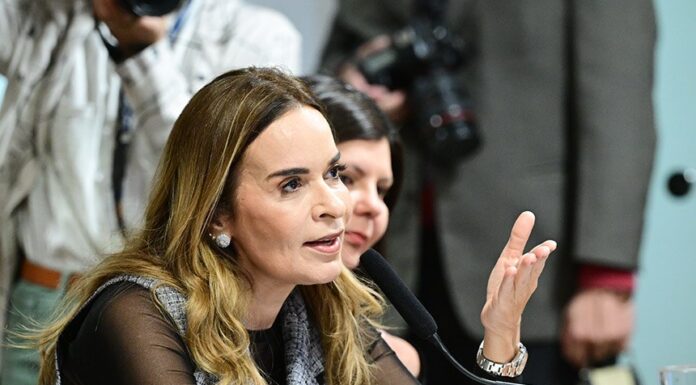 Mulher com maior risco de câncer pode fazer mamografia aos 30, aprova CAS