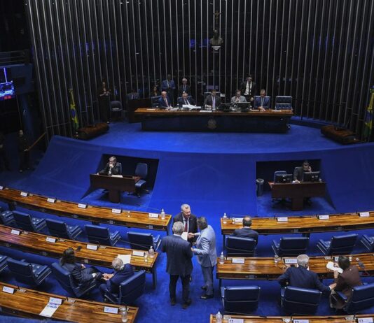 Congresso aprova isenção do IR por tempo indeterminado