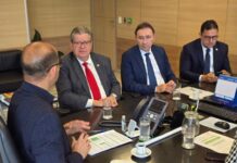 João Azevêdo discute obras do terceiro lote do canal Acauã-Araçagi no Ministério da Integração e do Desenvolvimento Regional