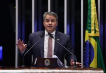 Efraim é eleito o melhor senador do Brasil pelo Ranking dos Políticos 2025