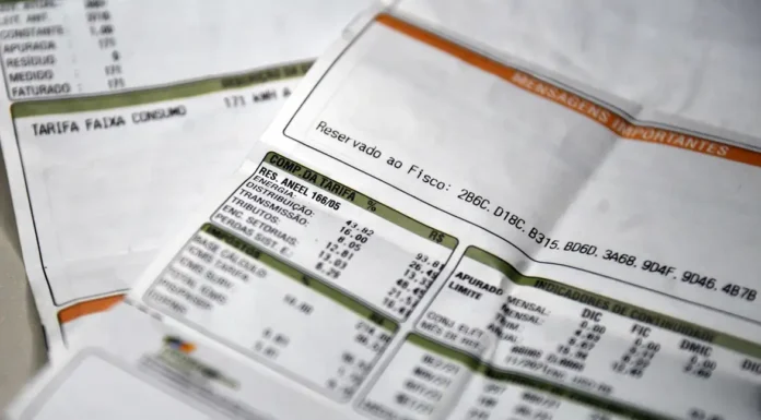 Aneel mantém bandeira vermelha 1 na conta de luz em novembro