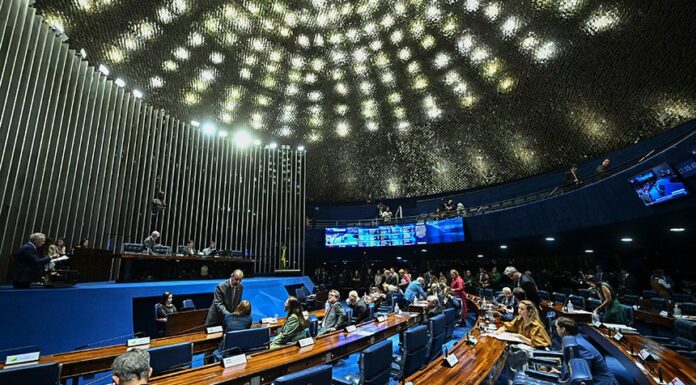 Plenário vota projeto para combater crimes sexuais contra vulneráveis