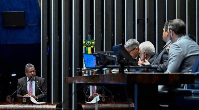 Aprovada atuação do serviço social nos hospitais públicos; texto vai à sanção