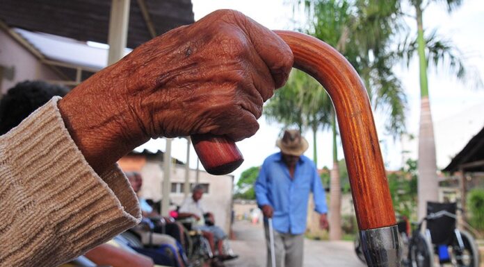 CDH vota ampliação de regras para centros de acolhimento a idosos