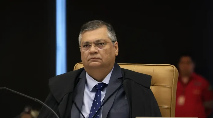 Dino pede explicação ao Legislativo e Executivo sobre desvios no Dnocs