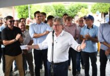 Em Nazarezinho, João Azevêdo inaugura adutora e estrada; investimentos superam R$ 50 milhões