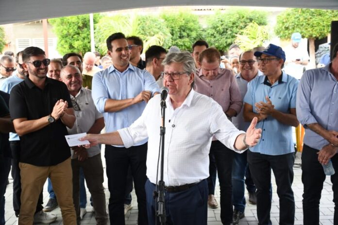 b06b29f9-2e2f-4ae5-b078-f5c984dba5d1