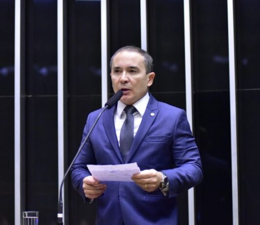 Proposta cria incentivos fiscais para empresas que investirem em creches