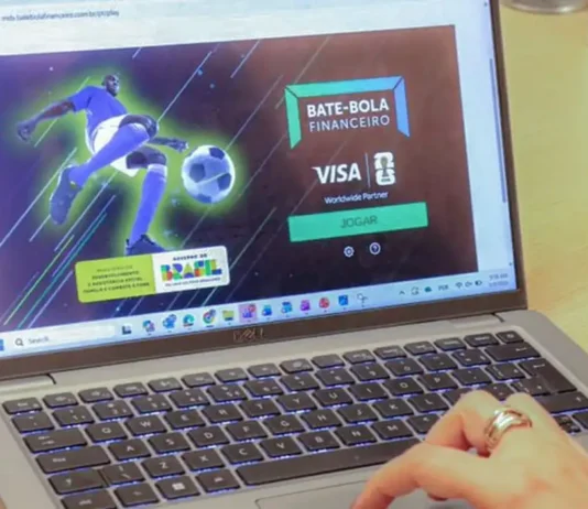 Ferramenta promove educação financeira a famílias no CadÚnico