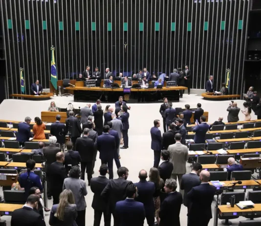 Câmara aprova inclusão de homicídio vicário na Lei Maria da Penha