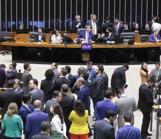 Câmara aprova projeto de lei que cria lista suja do racismo no esporte