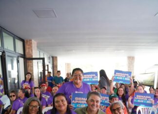 De mãos dadas com os garis: Efraim reforça compromisso com os profissionais em encontro estadual da categoria