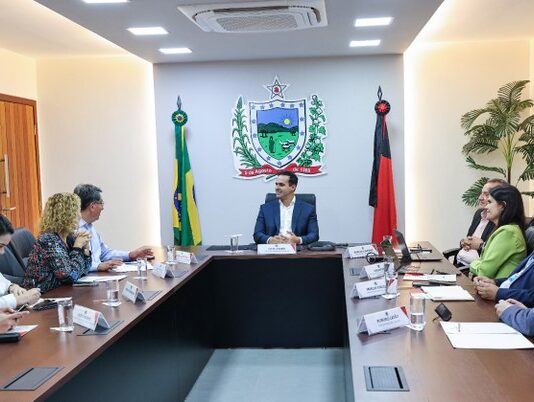 Governador Lucas recebe missão do Banco Mundial e destaca avanços das obras do Projeto de Segurança Hídrica da PB