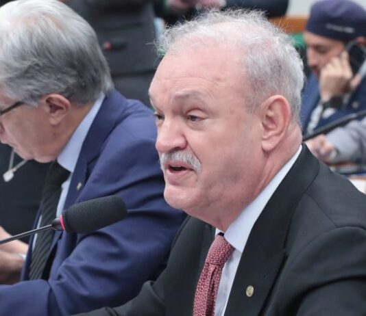 Comissão aprova atendimento especializado para idosos em hospitais de grande porte