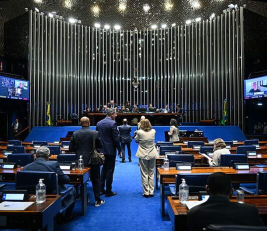 Projeto que cria ‘Pix Pensão’ é aprovado em Plenário