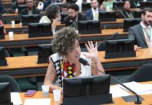 Projeto cria programa nacional de apoio à amamentação em emergências