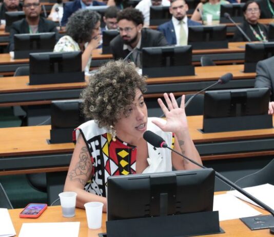 Projeto cria programa nacional de apoio à amamentação em emergências