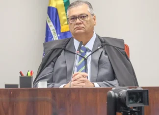Dino determina afastamento do presidente do TCE do Maranhão