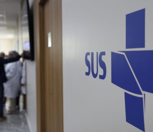 Projeto garante remédios para síndrome rara no SUS e em planos de saúde