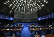 Maioria dos deputados em exercício busca a reeleição, mas cresce o número de quem concorre a outros cargos