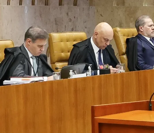 Mendonça acusa Moraes de direcionar investigação no STF