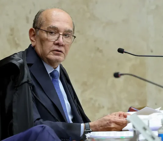 STF: Gilmar Mendes critica condução do caso Master por Fux na 2ª Turma
