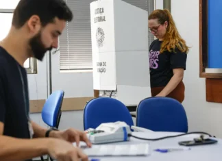 Eleitor que faltou ao primeiro turno pode votar no segundo