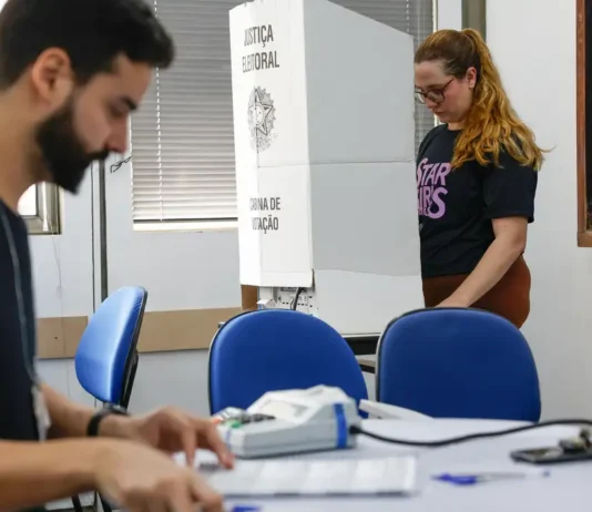 Eleitor que faltou ao primeiro turno pode votar no segundo