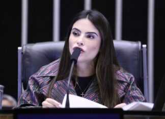 Projeto institui programa de apoio a famílias superendividadas